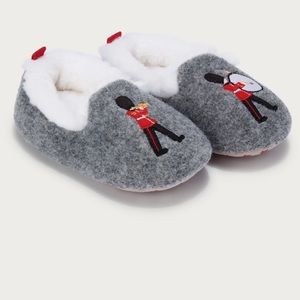 LITTLE WHITE COMPANY London Soldier Kids Slippers